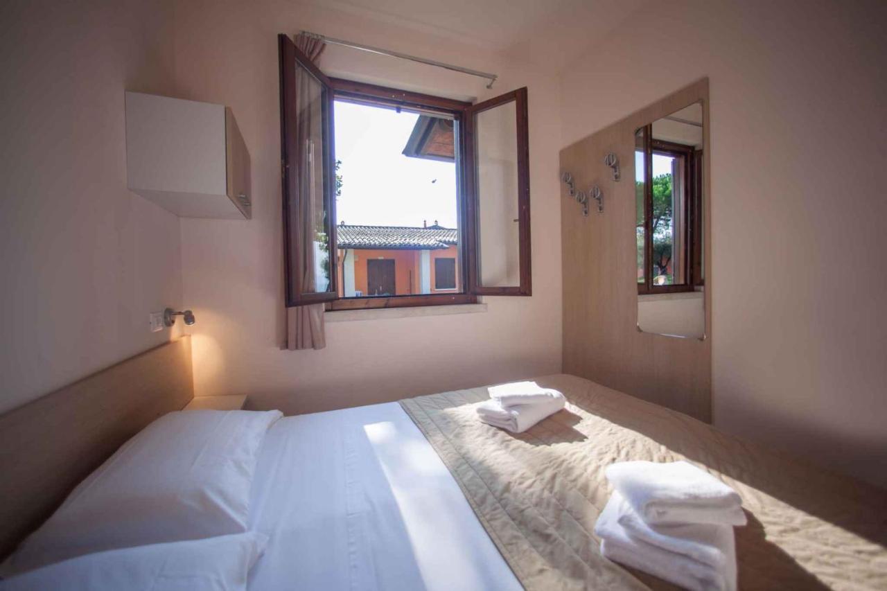 Holiday Homes In Sirmione/Gardasee 22174 Екстериор снимка
