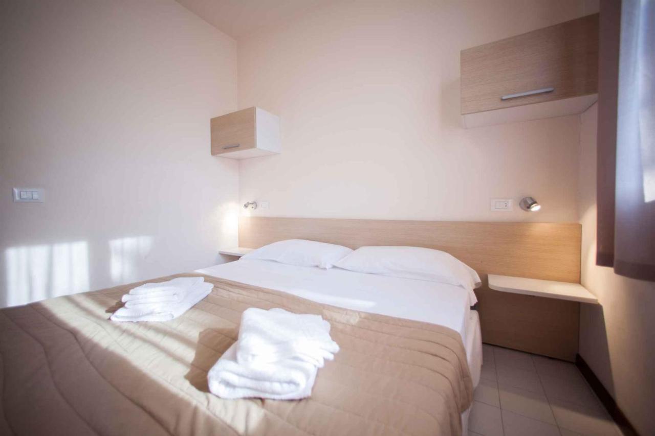 Holiday Homes In Sirmione/Gardasee 22174 Екстериор снимка