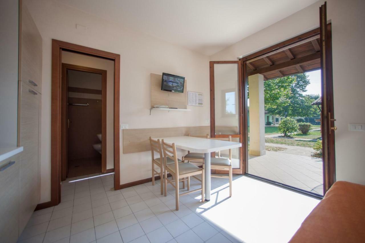 Holiday Homes In Sirmione/Gardasee 22174 Екстериор снимка